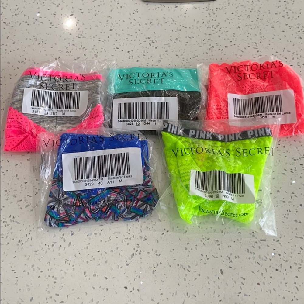 5 New Victoria’s Secret Lace Cheekster Panties Med